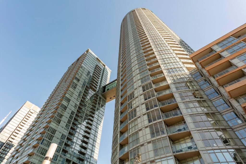 Luxury Downtown Lakeview & City View Condo Toronto Exterior foto